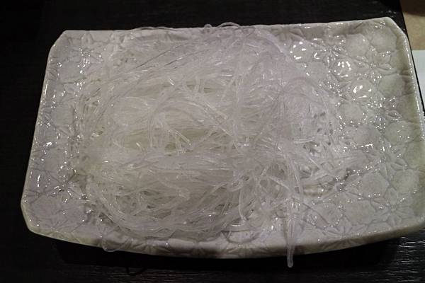 高雄左營區=<食>五円紙の火鍋~用最純白的紙,做出最純口味的紙火鍋= 高雄左營區=<食>五円紙の火鍋~用最純白的紙,做出最純口味的紙火鍋=