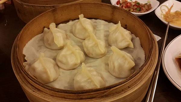 高雄楠梓區=<食>北平楊寶寶蒸餃~蒸餃界的南霸天!學生族群愛,男女老少都更愛 高雄楠梓區=<食>北平楊寶寶蒸餃~蒸餃界的南霸天!學生族群愛,男女老少都更愛