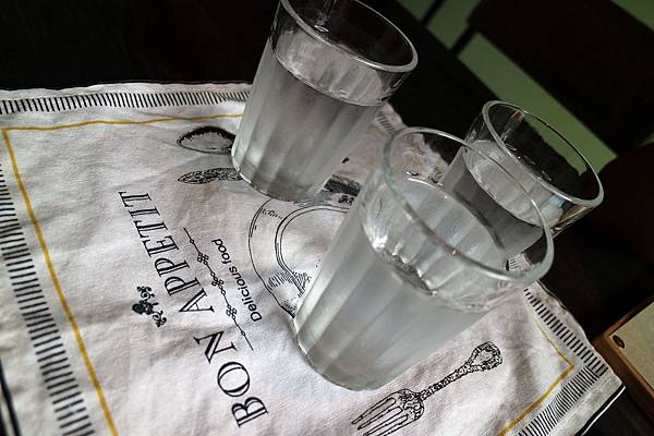 高雄鼓山區=<食>5號後院~中價位早午餐店*外國主廚*周末小酒館!真是偷得浮生半日閒呀~= 高雄鼓山區=<食>5號後院~中價位早午餐店*外國主廚*周末小酒館!真是偷得浮生半日閒呀~=