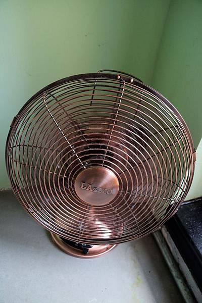 高雄鼓山區=<食>5號後院~中價位早午餐店*外國主廚*周末小酒館!真是偷得浮生半日閒呀~= 高雄鼓山區=<食>5號後院~中價位早午餐店*外國主廚*周末小酒館!真是偷得浮生半日閒呀~=