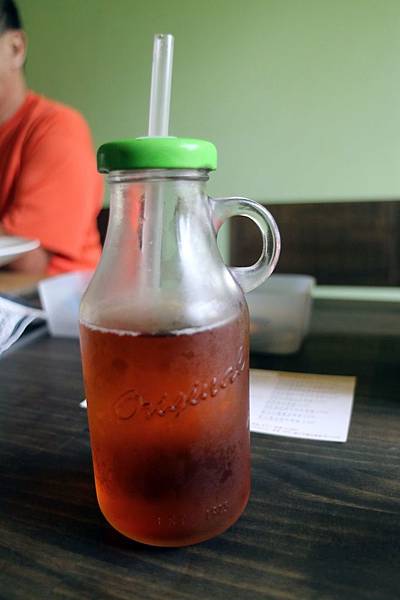 高雄鼓山區=<食>5號後院~中價位早午餐店*外國主廚*周末小酒館!真是偷得浮生半日閒呀~= 高雄鼓山區=<食>5號後院~中價位早午餐店*外國主廚*周末小酒館!真是偷得浮生半日閒呀~=