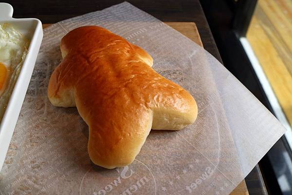 高雄鼓山區=<食>5號後院~中價位早午餐店*外國主廚*周末小酒館!真是偷得浮生半日閒呀~= 高雄鼓山區=<食>5號後院~中價位早午餐店*外國主廚*周末小酒館!真是偷得浮生半日閒呀~=