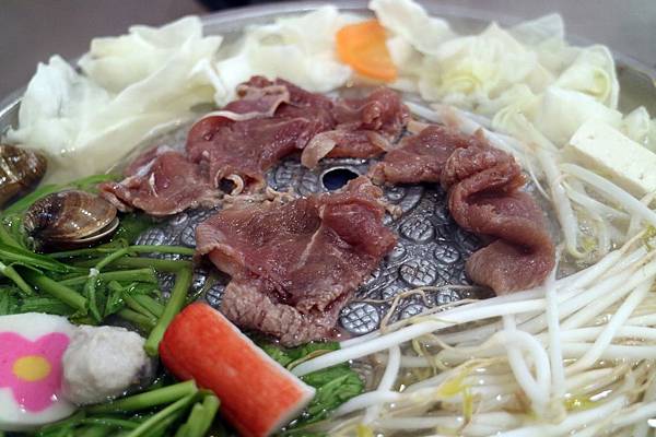 高雄三民區=<食>大老爺韓國烤肉~cp值好高好高一鍋150元吃飽飽的好滿足= 高雄三民區=<食>大老爺韓國烤肉~cp值好高好高一鍋150元吃飽飽的好滿足=