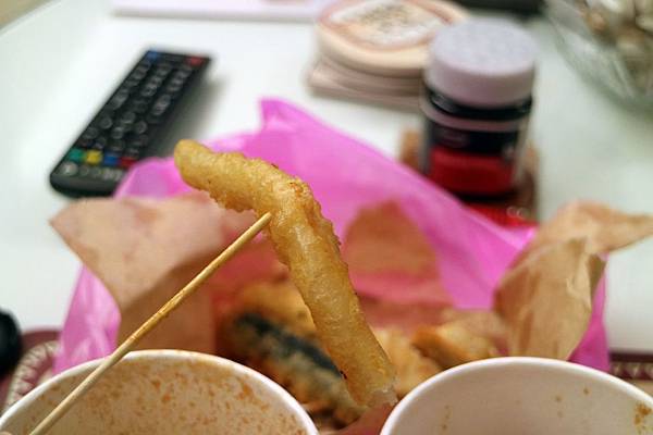 高雄三民區=<食>韓國路邊攤~辣的夠味的辣炒年糕搭配上香甜炸雞,不用飛韓國就在高雄= 高雄三民區=<食>韓國路邊攤~辣的夠味的辣炒年糕搭配上香甜炸雞,不用飛韓國就在高雄=