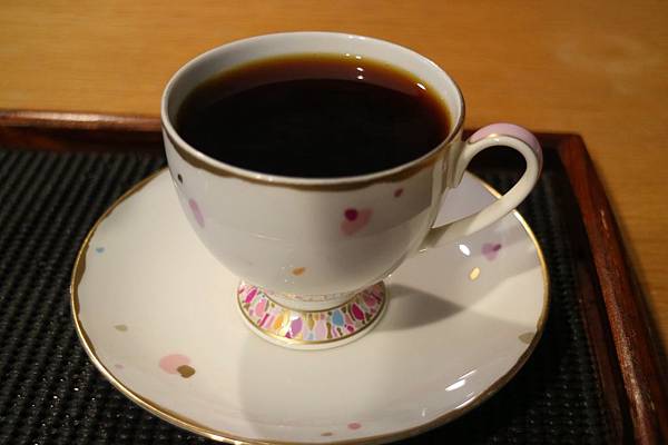 高雄前金區=<食>In-Lane內向咖啡~悠閒放鬆*延選好豆搭配上好技術,給自己悠閒早午茶時光= 高雄前金區=<食>In-Lane內向咖啡~悠閒放鬆*延選好豆搭配上好技術,給自己悠閒早午茶時光=