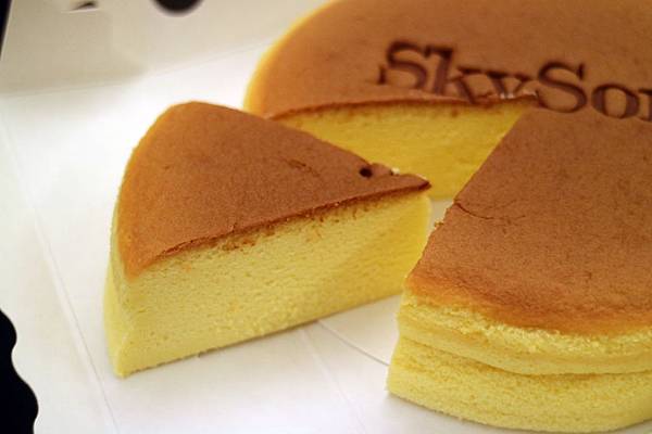 南投埔里鎮=<食>SKYSON天子舒芙蕾百香果口味~綿密細緻無法擋*法式甜點融合在地水果的一種概念= 南投埔里鎮=<食>SKYSON天子舒芙蕾百香果口味~綿密細緻無法擋*法式甜點融合在地水果的一種概念=