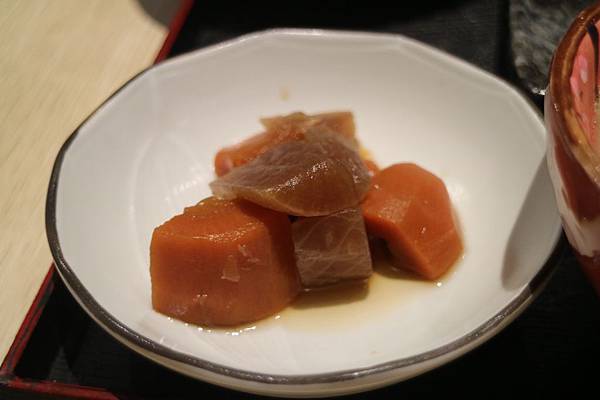 高雄鳳山區=<食>築饌日式料理~88元/138元讓你輕鬆吃新鮮日本丼飯~不能錯過的更是師傅用心純熟的技術及挑選的海鮮以及美味的海鮮鍋物,樣樣都吸引人啊= 高雄鳳山區=<食>築饌日式料理~88元/138元讓你輕鬆吃新鮮日本丼飯~不能錯過的更是師傅用心純熟的技術及挑選的海鮮以及美味的海鮮鍋物,樣樣都吸引人啊=