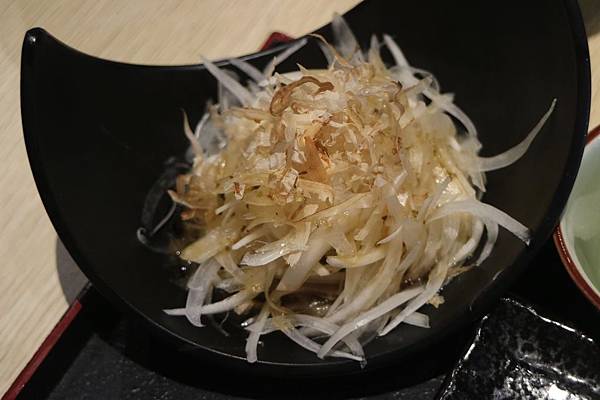 高雄鳳山區=<食>築饌日式料理~88元/138元讓你輕鬆吃新鮮日本丼飯~不能錯過的更是師傅用心純熟的技術及挑選的海鮮以及美味的海鮮鍋物,樣樣都吸引人啊= 高雄鳳山區=<食>築饌日式料理~88元/138元讓你輕鬆吃新鮮日本丼飯~不能錯過的更是師傅用心純熟的技術及挑選的海鮮以及美味的海鮮鍋物,樣樣都吸引人啊=