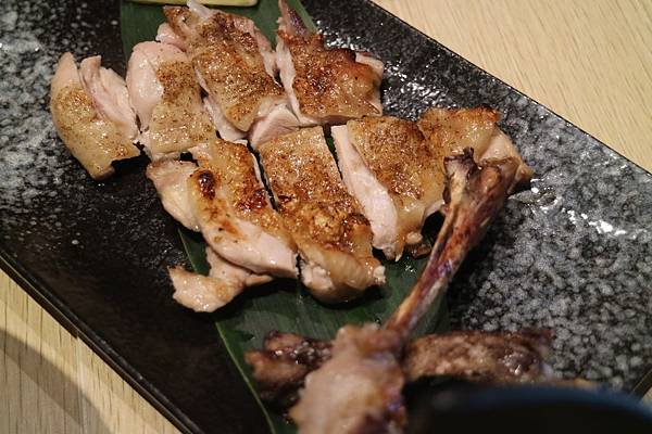 高雄鳳山區=<食>築饌日式料理~88元/138元讓你輕鬆吃新鮮日本丼飯~不能錯過的更是師傅用心純熟的技術及挑選的海鮮以及美味的海鮮鍋物,樣樣都吸引人啊= 高雄鳳山區=<食>築饌日式料理~88元/138元讓你輕鬆吃新鮮日本丼飯~不能錯過的更是師傅用心純熟的技術及挑選的海鮮以及美味的海鮮鍋物,樣樣都吸引人啊=