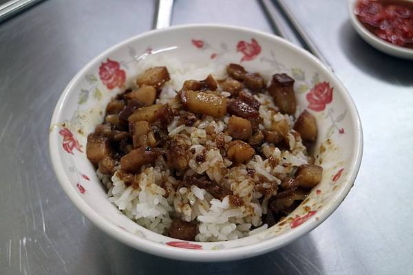 高雄鹽埕區=<食>鴨肉珍~來到高雄必吃美食小吃*來到鹽埕區千萬不可以錯過!從小到大的美味好滋味*永遠就是客鵬滿座的概念= 高雄鹽埕區=<食>鴨肉珍~來到高雄必吃美食小吃*來到鹽埕區千萬不可以錯過!從小到大的美味好滋味*永遠就是客鵬滿座的概念=