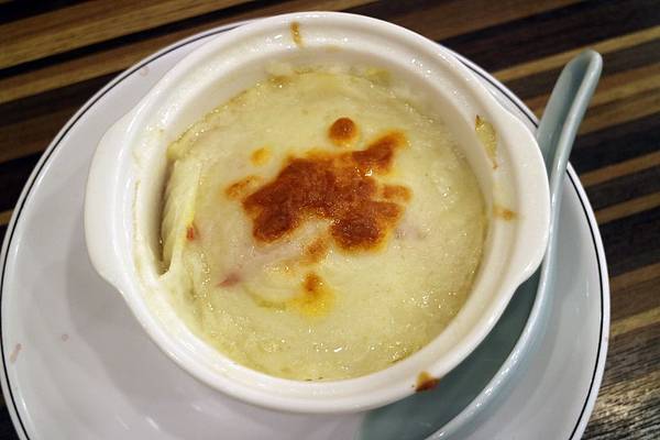 台中北區=<食>香港仔茶餐廳-五權店~阿秋大肥鵝你太邱，跨足香港茶餐廳！把港式的感覺在台中完整呈現=