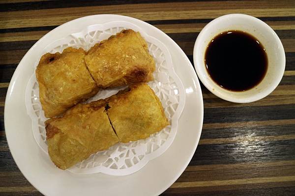 台中北區=<食>香港仔茶餐廳-五權店~阿秋大肥鵝你太邱，跨足香港茶餐廳！把港式的感覺在台中完整呈現=