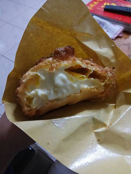 高雄新興區=<食>猜心泡芙~猜呀猜呀猜不透你的心~排隊樂樂長,就只為了這手工泡芙*慢來你就改日請早囉!= 高雄新興區=<食>猜心泡芙~猜呀猜呀猜不透你的心~排隊樂樂長,就只為了這手工泡芙*慢來你就改日請早囉!=