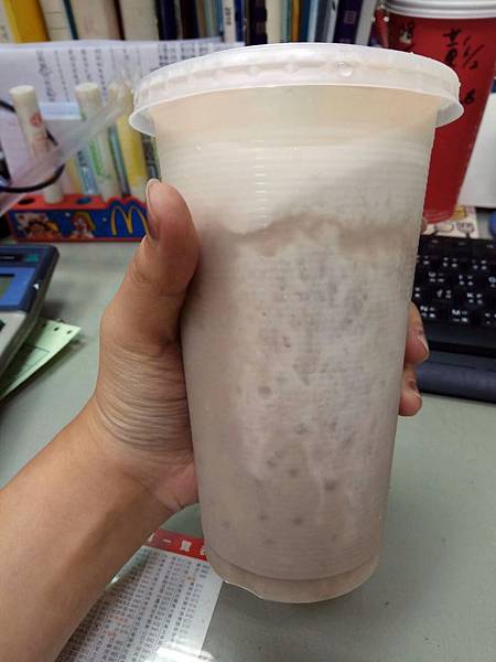 高雄三民區=<食>小雅茶飲專賣店~扎實順口好喝的平價甜品*濃稠的芋頭西米露*排隊美食= 高雄三民區=<食>小雅茶飲專賣店~扎實順口好喝的平價甜品*濃稠的芋頭西米露*排隊美食=