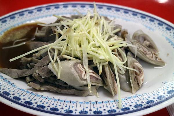 高雄前鎮區=<食>文璋陽春麵~用心交陪的麵店*一種溫度感情傳達彷彿去到鄰居家吃麵的概念*高雄排隊麵店= 高雄前鎮區=<食>文璋陽春麵~用心交陪的麵店*一種溫度感情傳達彷彿去到鄰居家吃麵的概念*高雄排隊麵店=