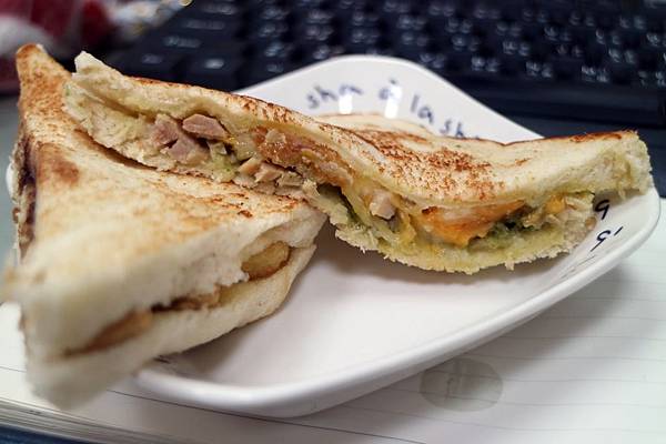 高雄左營區=<食>放起司 Farm Cheese~放進滿滿的起司,讓你一早就有暖心又牽絲的好心情= 高雄左營區=<食>放起司 Farm Cheese~放進滿滿的起司,讓你一早就有暖心又牽絲的好心情=