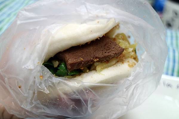 高雄鼓山區=<食>美玲刈包~多種口味葷素兼顧*一早給你超級飽足好活力!*記得加顆蛋(隱藏版)= 高雄鼓山區=<食>美玲刈包~多種口味葷素兼顧*一早給你超級飽足好活力!*記得加顆蛋(隱藏版)=