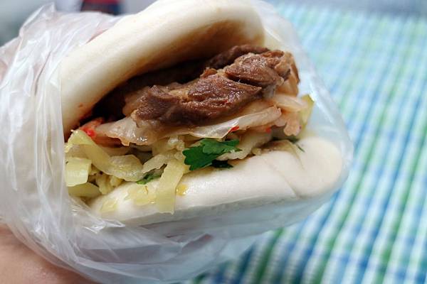 高雄鼓山區=<食>美玲刈包~多種口味葷素兼顧*一早給你超級飽足好活力!*記得加顆蛋(隱藏版)= 高雄鼓山區=<食>美玲刈包~多種口味葷素兼顧*一早給你超級飽足好活力!*記得加顆蛋(隱藏版)=