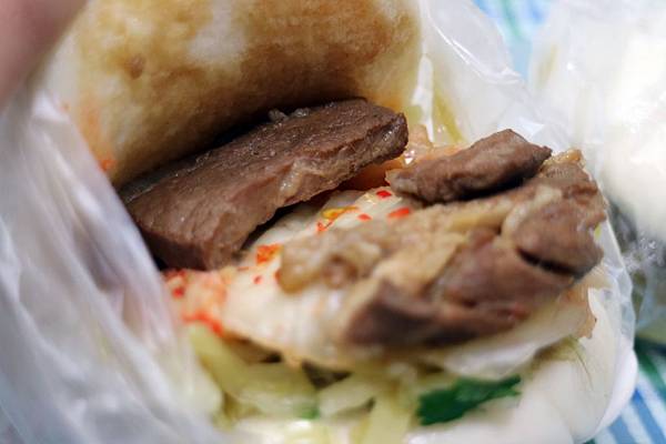 高雄鼓山區=<食>美玲刈包~多種口味葷素兼顧*一早給你超級飽足好活力!*記得加顆蛋(隱藏版)= 高雄鼓山區=<食>美玲刈包~多種口味葷素兼顧*一早給你超級飽足好活力!*記得加顆蛋(隱藏版)=