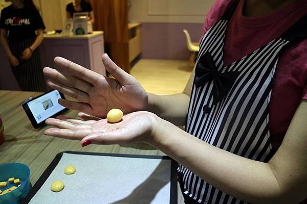 高雄鼓山區=<手作>愛10克裕誠店~用心做出好點心,傳達美味更是傳送心意!送禮自吃都適合~公司團體、朋友聚會都很適合= 高雄鼓山區=<手作>愛10克裕誠店~用心做出好點心,傳達美味更是傳送心意!送禮自吃都適合~公司團體、朋友聚會都很適合=