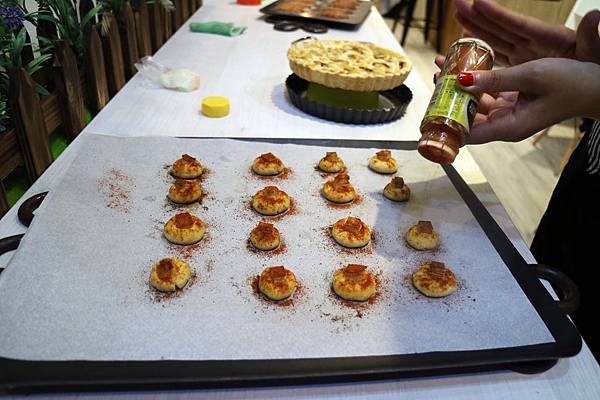 高雄鼓山區=<手作>愛10克裕誠店~用心做出好點心,傳達美味更是傳送心意!送禮自吃都適合~公司團體、朋友聚會都很適合= 高雄鼓山區=<手作>愛10克裕誠店~用心做出好點心,傳達美味更是傳送心意!送禮自吃都適合~公司團體、朋友聚會都很適合=