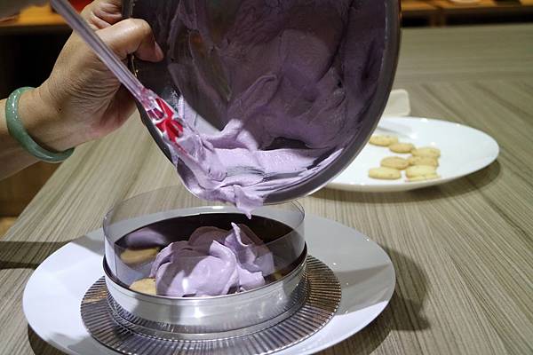 高雄鼓山區=<手作>愛10克裕誠店~用心做出好點心,傳達美味更是傳送心意!送禮自吃都適合~公司團體、朋友聚會都很適合= 高雄鼓山區=<手作>愛10克裕誠店~用心做出好點心,傳達美味更是傳送心意!送禮自吃都適合~公司團體、朋友聚會都很適合=