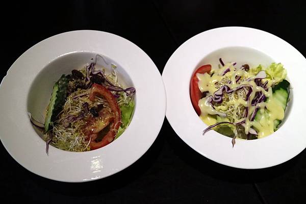 屏東潮州鎮=<吃飽>拾玖義洋食館 Nineteen~潮州美食推薦＊泰式酸辣漁夫豐盛海鮮＊串燒霜降松阪豬必吃!＊讓你吃鹹吃甜喝冰沙喝咖啡樣樣有=