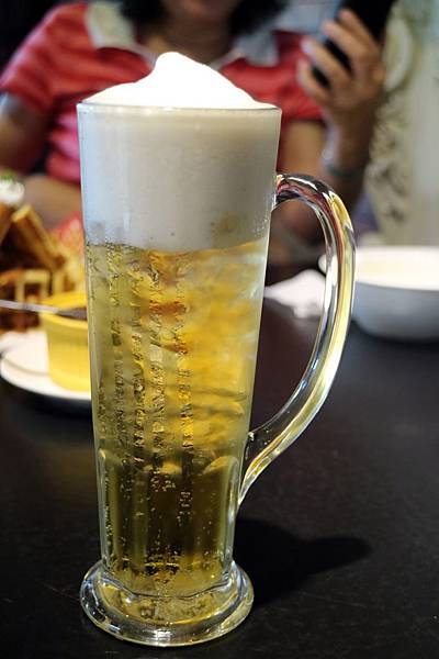 屏東潮州鎮=<吃飽>拾玖義洋食館 Nineteen~潮州美食推薦＊泰式酸辣漁夫豐盛海鮮＊串燒霜降松阪豬必吃!＊讓你吃鹹吃甜喝冰沙喝咖啡樣樣有=