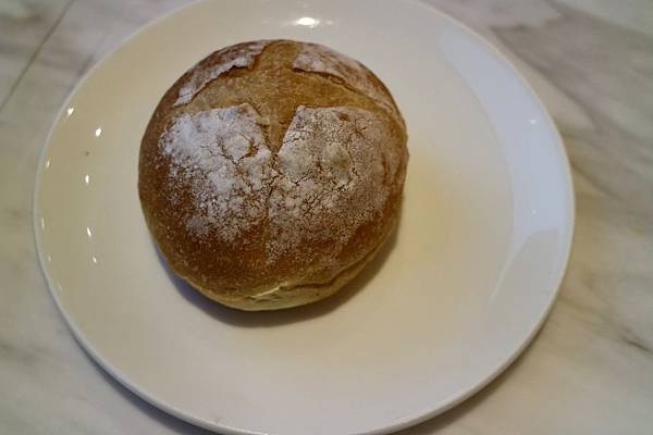 高雄鼓山區=<食>Zone Cafe 弄咖啡-美術館店~網美請站出來＊網美請筆記!美術館旁的美麗店家＊好吃又好看!=