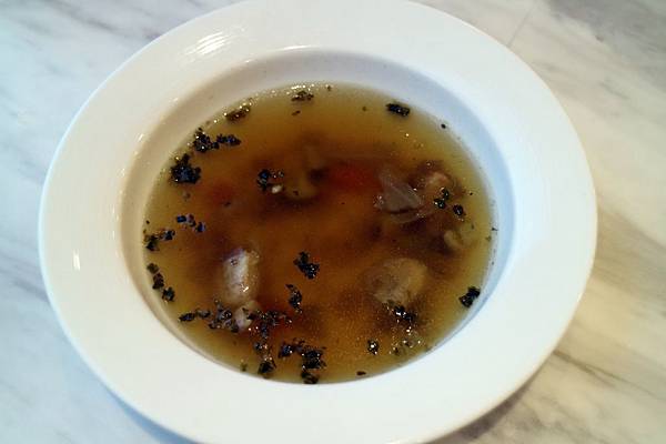 高雄鼓山區=<食>Zone Cafe 弄咖啡-美術館店~網美請站出來＊網美請筆記!美術館旁的美麗店家＊好吃又好看!=