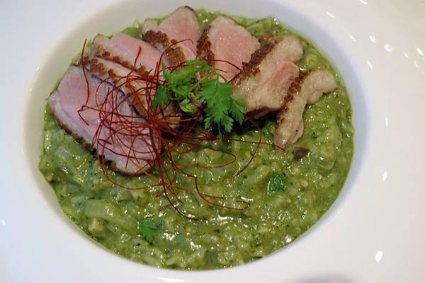 高雄鼓山區=<食>Zone Cafe 弄咖啡-美術館店~網美請站出來＊網美請筆記!美術館旁的美麗店家＊好吃又好看!=