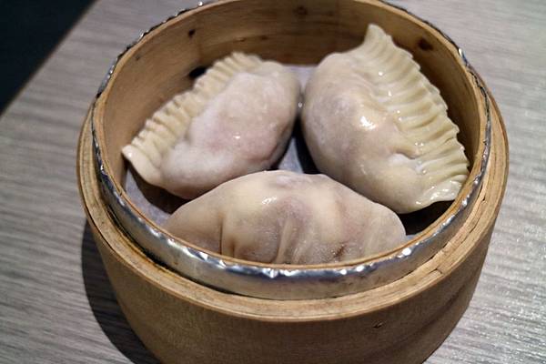 高雄左營區=<吃飽>春囍打邊爐*麻奶鍋溫順令人難忘*花雕鍋清爽富有滋味*只有春囍才能超越春囍*推陳出新的讓父親節過得好滿足= 高雄左營區=<吃飽>春囍打邊爐*麻奶鍋溫順令人難忘*花雕鍋清爽富有滋味*只有春囍才能超越春囍*推陳出新的讓父親節過得好滿足=