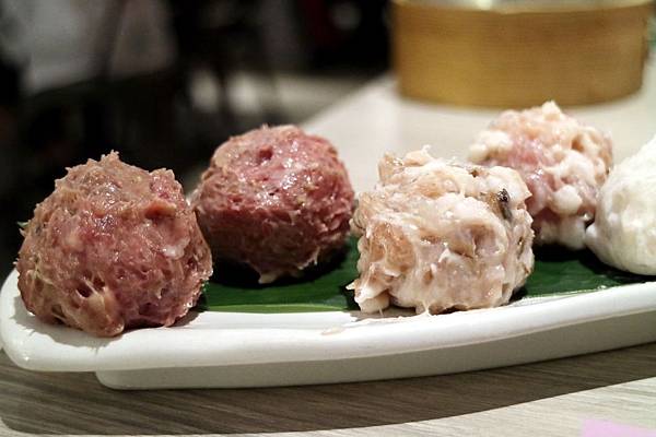 高雄左營區=<吃飽>春囍打邊爐*麻奶鍋溫順令人難忘*花雕鍋清爽富有滋味*只有春囍才能超越春囍*推陳出新的讓父親節過得好滿足= 高雄左營區=<吃飽>春囍打邊爐*麻奶鍋溫順令人難忘*花雕鍋清爽富有滋味*只有春囍才能超越春囍*推陳出新的讓父親節過得好滿足=