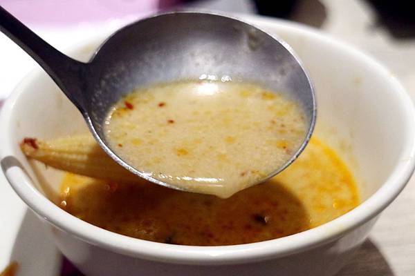 高雄左營區=<吃飽>春囍打邊爐*麻奶鍋溫順令人難忘*花雕鍋清爽富有滋味*只有春囍才能超越春囍*推陳出新的讓父親節過得好滿足= 高雄左營區=<吃飽>春囍打邊爐*麻奶鍋溫順令人難忘*花雕鍋清爽富有滋味*只有春囍才能超越春囍*推陳出新的讓父親節過得好滿足=