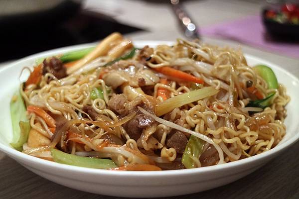 高雄左營區=<吃飽>春囍打邊爐*麻奶鍋溫順令人難忘*花雕鍋清爽富有滋味*只有春囍才能超越春囍*推陳出新的讓父親節過得好滿足= 高雄左營區=<吃飽>春囍打邊爐*麻奶鍋溫順令人難忘*花雕鍋清爽富有滋味*只有春囍才能超越春囍*推陳出新的讓父親節過得好滿足=