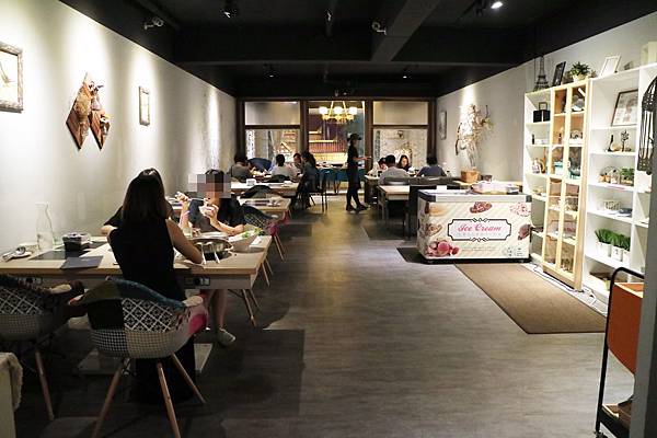 高雄左營區=<吃飽>春囍打邊爐*麻奶鍋溫順令人難忘*花雕鍋清爽富有滋味*只有春囍才能超越春囍*推陳出新的讓父親節過得好滿足= 高雄左營區=<吃飽>春囍打邊爐*麻奶鍋溫順令人難忘*花雕鍋清爽富有滋味*只有春囍才能超越春囍*推陳出新的讓父親節過得好滿足=