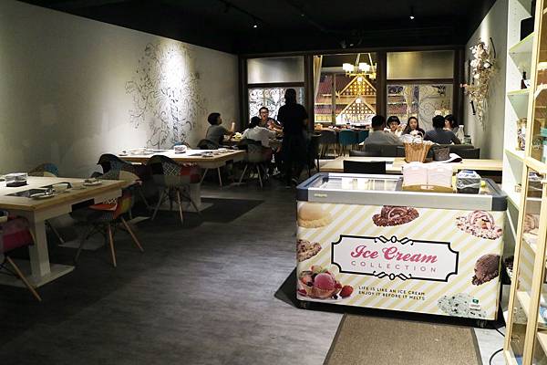 高雄左營區=<吃飽>春囍打邊爐*麻奶鍋溫順令人難忘*花雕鍋清爽富有滋味*只有春囍才能超越春囍*推陳出新的讓父親節過得好滿足= 高雄左營區=<吃飽>春囍打邊爐*麻奶鍋溫順令人難忘*花雕鍋清爽富有滋味*只有春囍才能超越春囍*推陳出新的讓父親節過得好滿足=