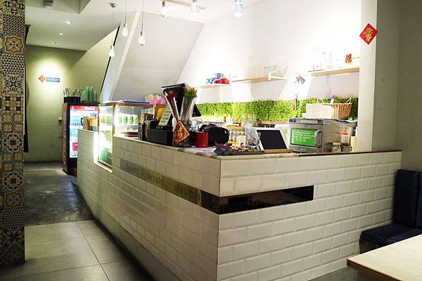 高雄左營區=<吃飽>春囍打邊爐*麻奶鍋溫順令人難忘*花雕鍋清爽富有滋味*只有春囍才能超越春囍*推陳出新的讓父親節過得好滿足= 高雄左營區=<吃飽>春囍打邊爐*麻奶鍋溫順令人難忘*花雕鍋清爽富有滋味*只有春囍才能超越春囍*推陳出新的讓父親節過得好滿足=