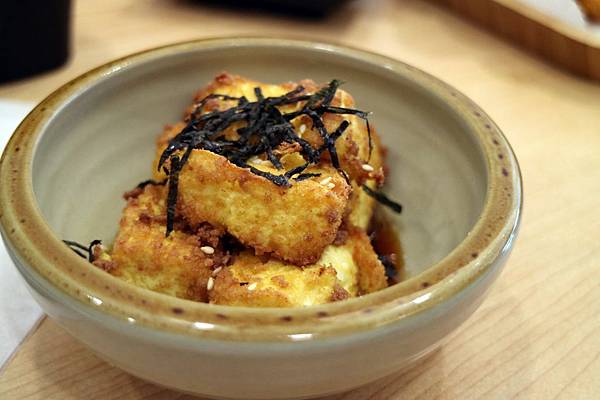 高雄左營區=<吃飽>五目坊(巨蛋店)~吃蛋包飯找五目坊、吃豬排找五目坊,少女心噴發的裙襬搖搖就在五目坊;要吃美食又要省錢就找巷弄!= 高雄左營區=<吃飽>五目坊(巨蛋店)~吃蛋包飯找五目坊、吃豬排找五目坊,少女心噴發的裙襬搖搖就在五目坊;要吃美食又要省錢就找巷弄!=