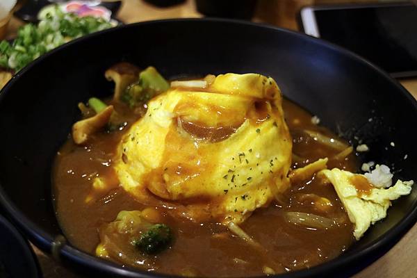 高雄左營區=<吃飽>五目坊(巨蛋店)~吃蛋包飯找五目坊、吃豬排找五目坊,少女心噴發的裙襬搖搖就在五目坊;要吃美食又要省錢就找巷弄!= 高雄左營區=<吃飽>五目坊(巨蛋店)~吃蛋包飯找五目坊、吃豬排找五目坊,少女心噴發的裙襬搖搖就在五目坊;要吃美食又要省錢就找巷弄!=