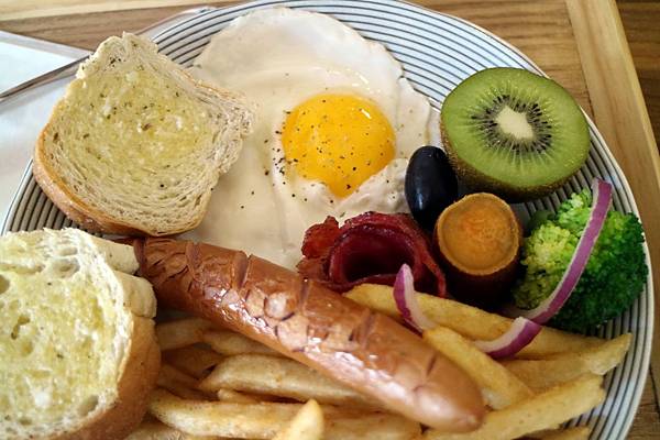 高雄苓雅區=<食>Cubby cafe~早午餐推薦*美到不像話的網美必去早午餐*真材實料就是不讓你有選擇障礙*環保餐具使用餐廳= 高雄苓雅區=<食>Cubby cafe~早午餐推薦*美到不像話的網美必去早午餐*真材實料就是不讓你有選擇障礙*環保餐具使用餐廳=