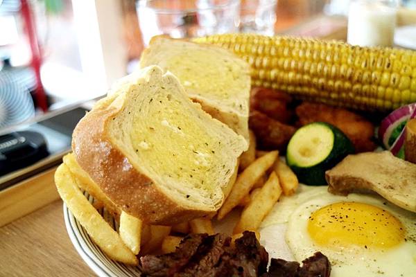 高雄苓雅區=<食>Cubby cafe~早午餐推薦*美到不像話的網美必去早午餐*真材實料就是不讓你有選擇障礙*環保餐具使用餐廳= 高雄苓雅區=<食>Cubby cafe~早午餐推薦*美到不像話的網美必去早午餐*真材實料就是不讓你有選擇障礙*環保餐具使用餐廳=