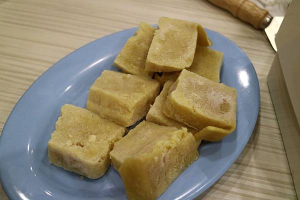 高雄鼓山區=<食>高美館牛肉火鍋~溫體牛肉新推薦*美術館附近的好美味*新鮮蔬果加上牛肉下去熬煮的鮮甜湯頭*美味不設限= 高雄鼓山區=<食>高美館牛肉火鍋~溫體牛肉新推薦*美術館附近的好美味*新鮮蔬果加上牛肉下去熬煮的鮮甜湯頭*美味不設限=