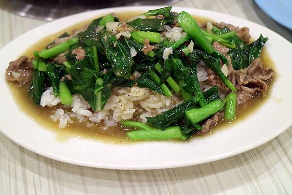 高雄鼓山區=<食>高美館牛肉火鍋~溫體牛肉新推薦*美術館附近的好美味*新鮮蔬果加上牛肉下去熬煮的鮮甜湯頭*美味不設限= 高雄鼓山區=<食>高美館牛肉火鍋~溫體牛肉新推薦*美術館附近的好美味*新鮮蔬果加上牛肉下去熬煮的鮮甜湯頭*美味不設限=