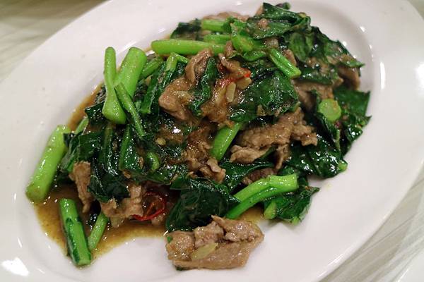 高雄鼓山區=<食>高美館牛肉火鍋~溫體牛肉新推薦*美術館附近的好美味*新鮮蔬果加上牛肉下去熬煮的鮮甜湯頭*美味不設限= 高雄鼓山區=<食>高美館牛肉火鍋~溫體牛肉新推薦*美術館附近的好美味*新鮮蔬果加上牛肉下去熬煮的鮮甜湯頭*美味不設限=