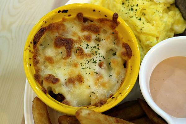 高雄左營區=<食>橋下早午餐~車水馬龍之中的小秘境*美味的早午餐*美得不像話的濃湯*早午餐推薦= 高雄左營區=<食>橋下早午餐~車水馬龍之中的小秘境*美味的早午餐*美得不像話的濃湯*早午餐推薦=