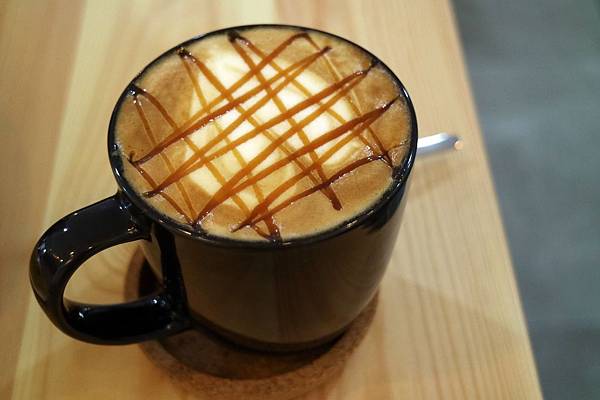 高雄左營區=<食>橋下早午餐~車水馬龍之中的小秘境*美味的早午餐*美得不像話的濃湯*早午餐推薦= 高雄左營區=<食>橋下早午餐~車水馬龍之中的小秘境*美味的早午餐*美得不像話的濃湯*早午餐推薦=