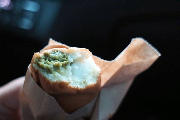 嘉義東區=<食>犬行燒。燒果子專賣~嘉義散步小吃*必吃犬行燒*臘腸狗犬行燒*好長好長的燒果子*嘉義排隊小吃= 嘉義東區=<食>犬行燒。燒果子專賣~嘉義散步小吃*必吃犬行燒*臘腸狗犬行燒*好長好長的燒果子*嘉義排隊小吃=