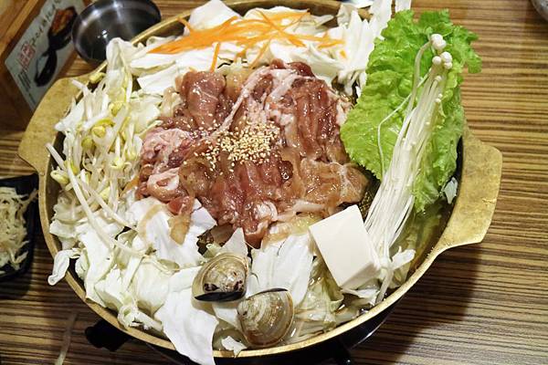 高雄三民區=<吃飽>銅一鍋~三民區平價銅盤烤肉*高CP值*多樣餐點可挑選*學生族群的最愛*高雄韓式料理好選擇= 高雄三民區=<吃飽>銅一鍋~三民區平價銅盤烤肉*高CP值*多樣餐點可挑選*學生族群的最愛*高雄韓式料理好選擇=