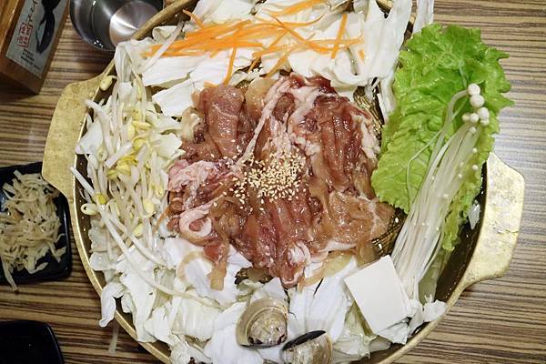 高雄三民區=<吃飽>銅一鍋~三民區平價銅盤烤肉*高CP值*多樣餐點可挑選*學生族群的最愛*高雄韓式料理好選擇= 高雄三民區=<吃飽>銅一鍋~三民區平價銅盤烤肉*高CP值*多樣餐點可挑選*學生族群的最愛*高雄韓式料理好選擇=